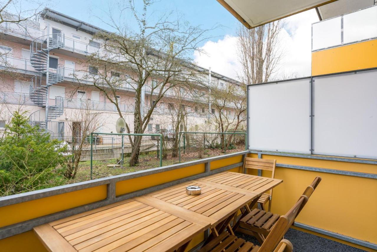 Free Living - Jungle Design Apartments, Zentrum, Parkplatz, Kueche, Wlan Wolfsburg Kültér fotó